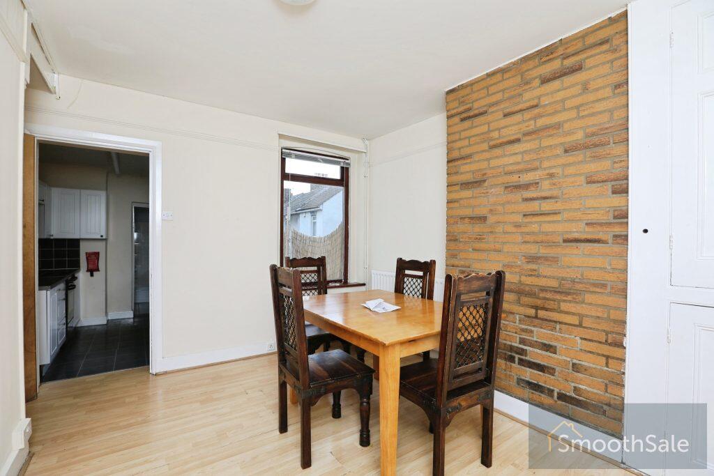 House in Rochester - View 4