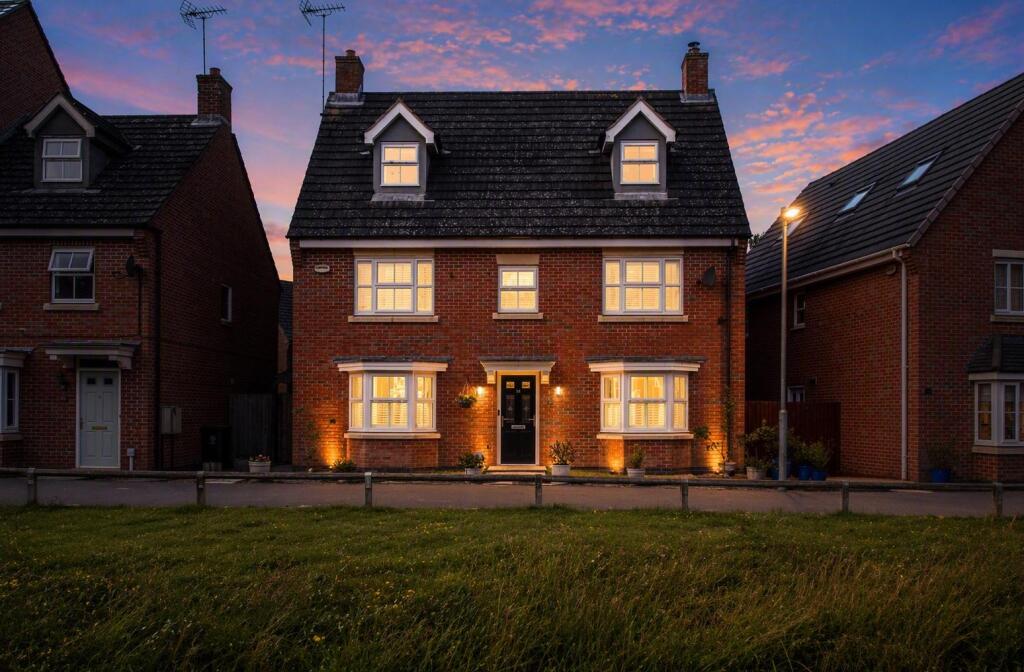 Main image of property: Blackwell Close, Higham Ferrers