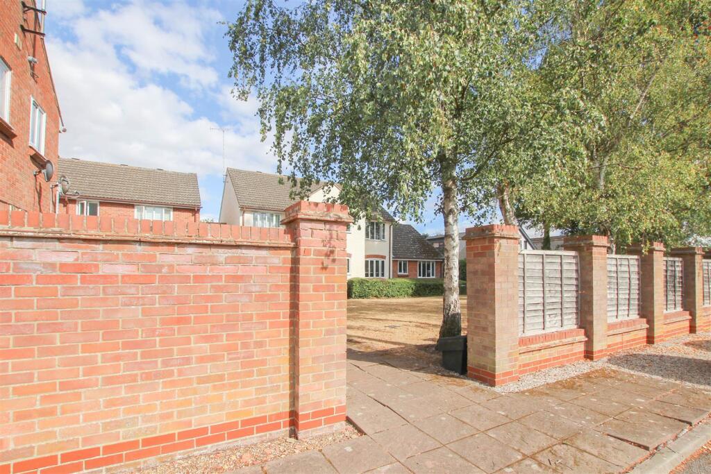 Apartment in Uttlesford, Elsenham - More