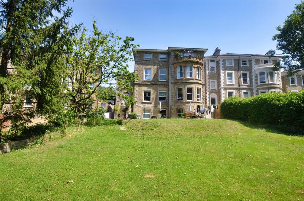 Apartment in Ryde, Elmfield - View 5