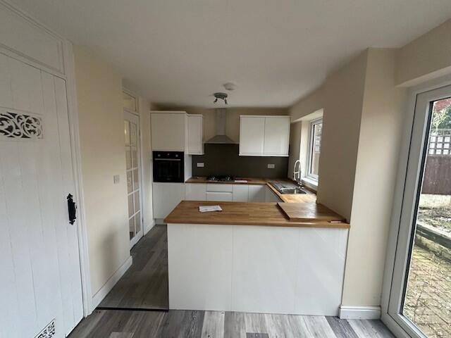 Harlech Close, Birmingham, B32 photo 2