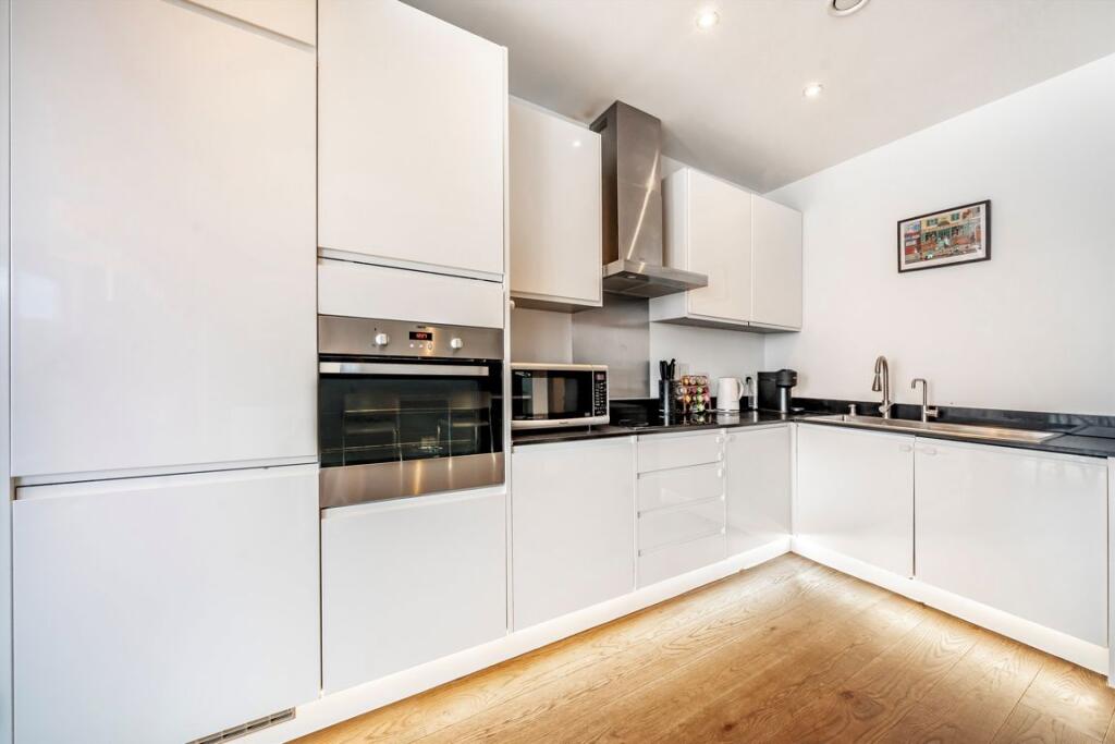 Apartment in London - View 4