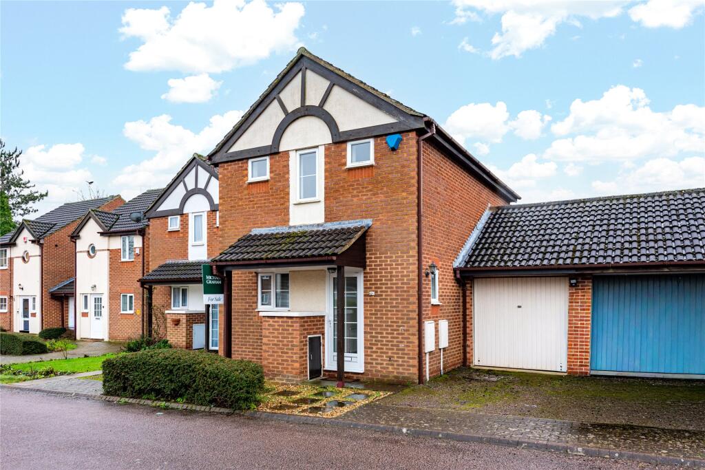 Main image of property: Hoppers Meadow, Loughton, Milton Keynes, Buckinghamshire, MK5