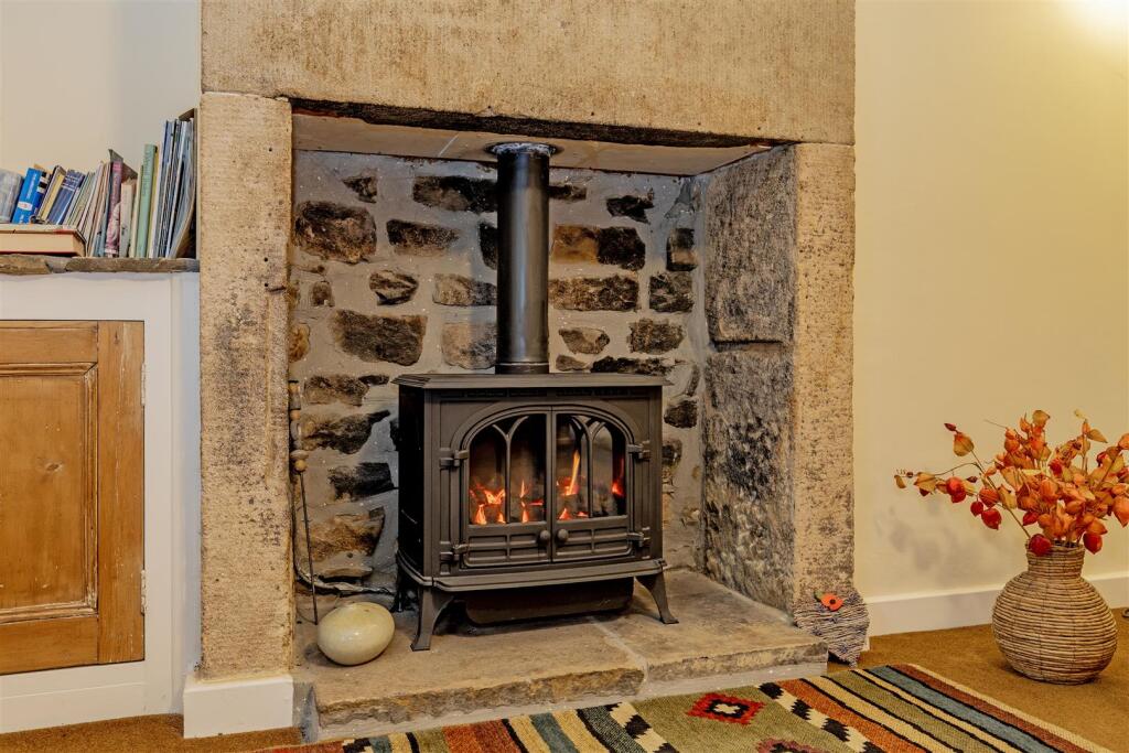 House in Derbyshire Dales, Hathersage Booths, Hathersage - View 5