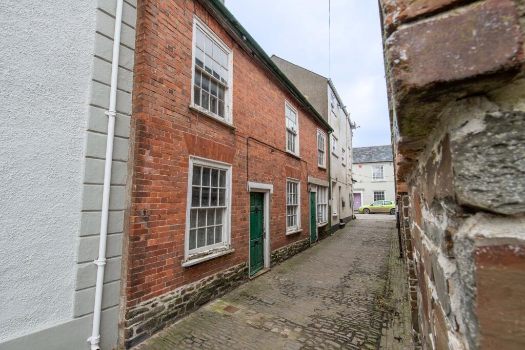 3-bed terraced on Sun Cottage, Chulmleigh, £100,000