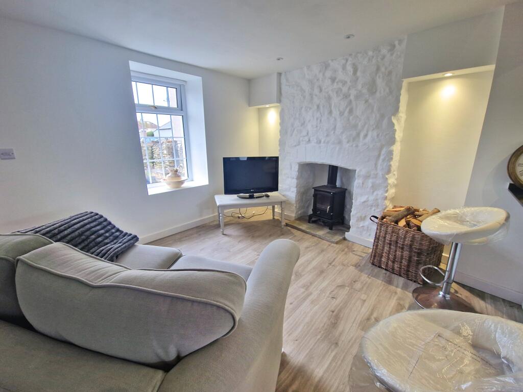 Newton Nottage Road, Newton, Porthcawl, CF36 5RR photo 3