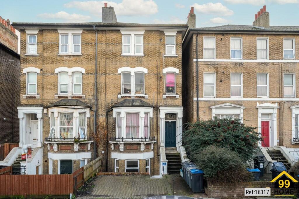 Main image of property: Basement Flat, Croydon, Surrey, CR0