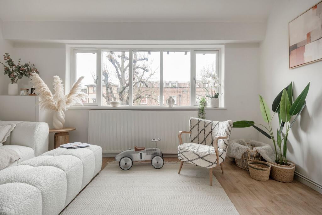 Main image of property: Wesley Square, London, W11