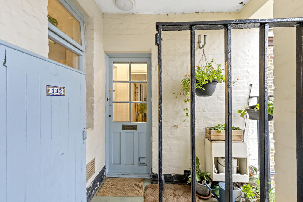 Main image of property: Gibson Gardens, London