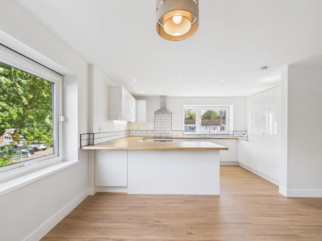 Apartment in Bristol, Newtown, St Philip's - View 3