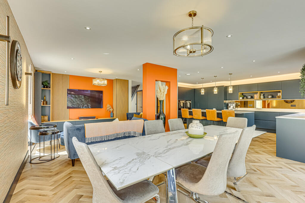 House in Southend-on-Sea - View 2
