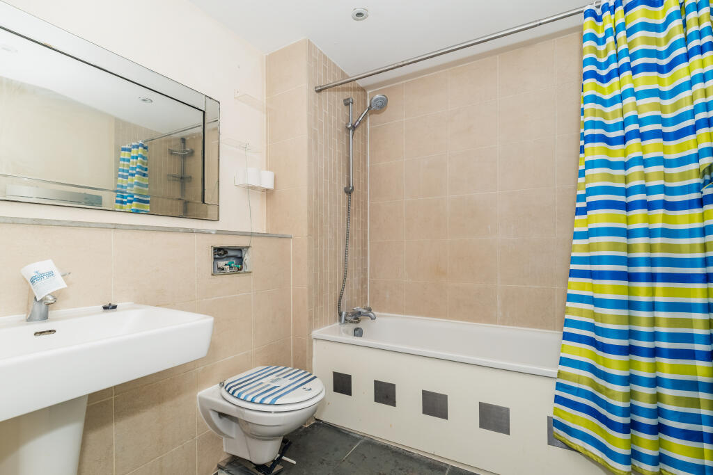 Apartment in London, East Greenwich - View 4