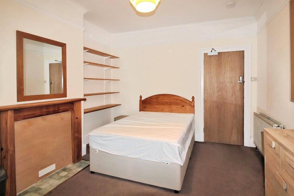 House in Exeter - View 5