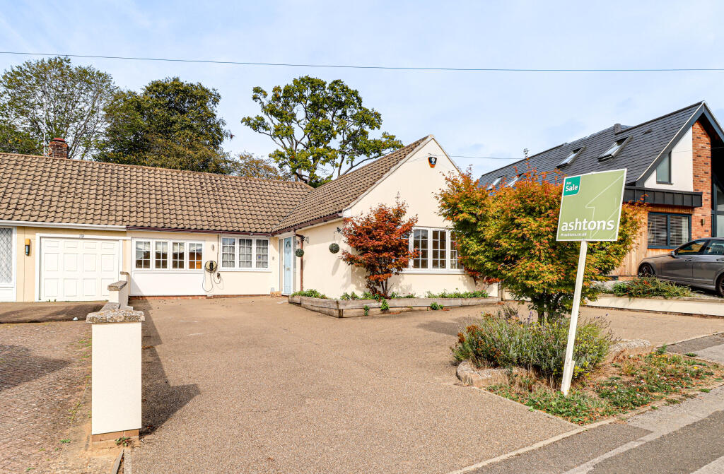 3-bed semi-detached on Grove Avenue, Harpenden, Harpenden, AL5, £775,000