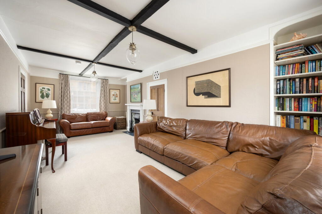 Marshfield Road, Chippenham, Wiltshire, SN15 1JX photo 3