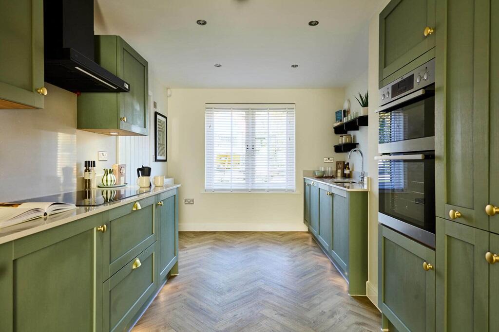 Main image of property: Minsmere Road,
Keynsham
BS31 1PT