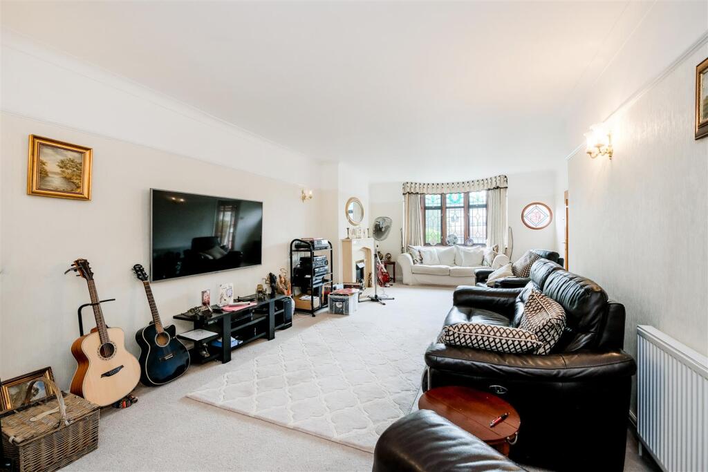 House in London - View 3