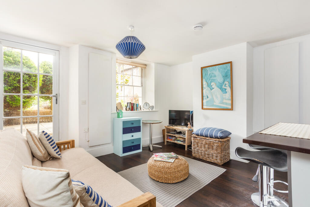 Main image of property: Rotary Court, Hampton Court Road, East Molesey, KT8