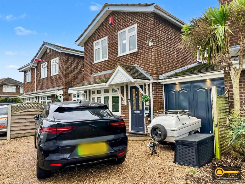 Main image of property: Gainsborough Drive, Bedworth