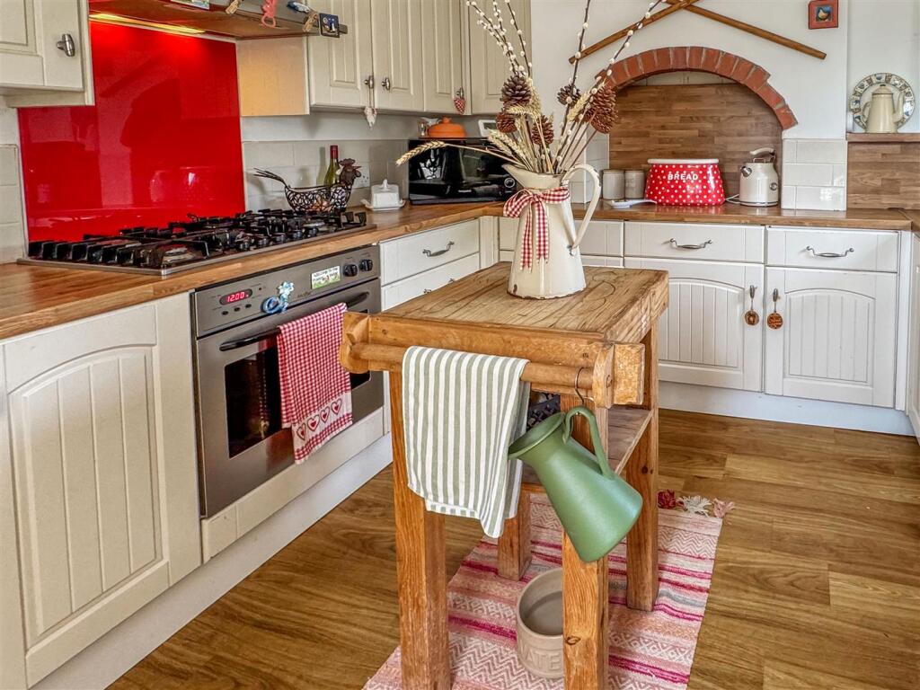 House in Yapton, Bilsham - View 5