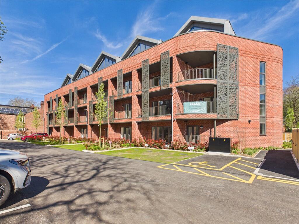 Main image of property: Cross Road, Manchester, Greater Manchester, M21