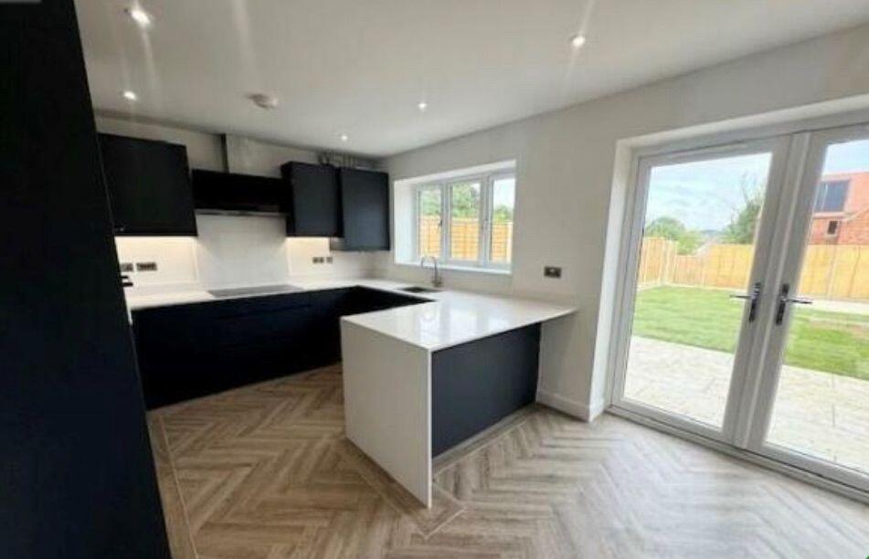 House in Irthlingborough, Crow Hill - View 5