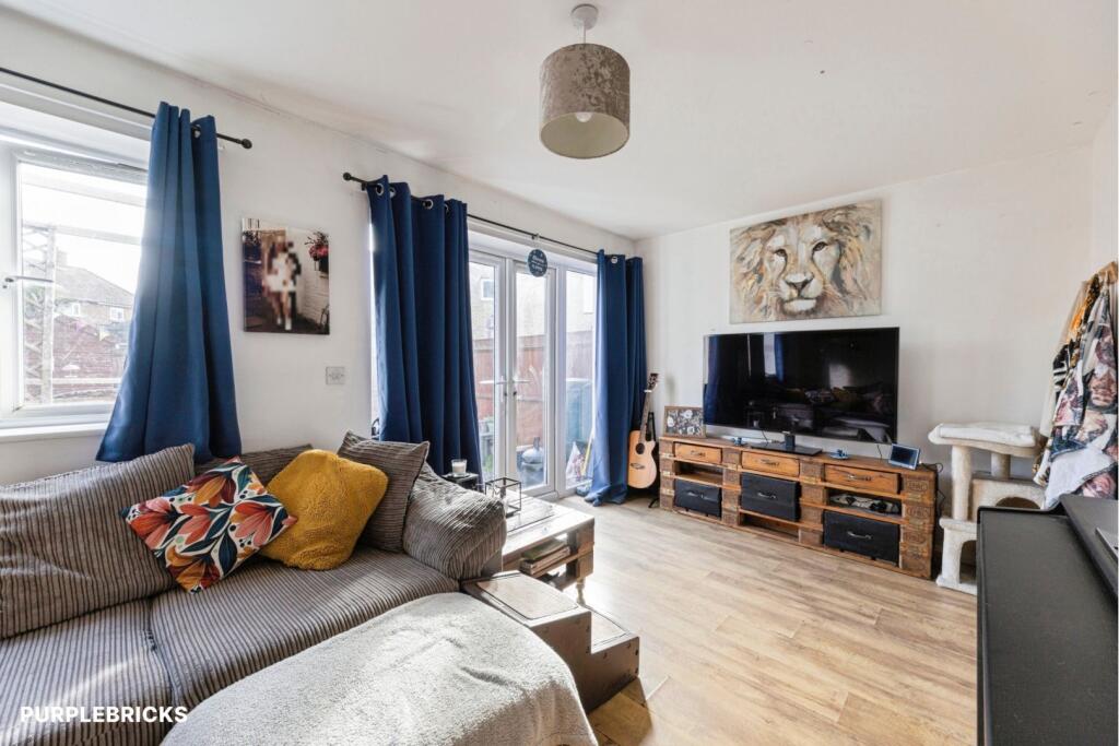House in Peterborough - View 5