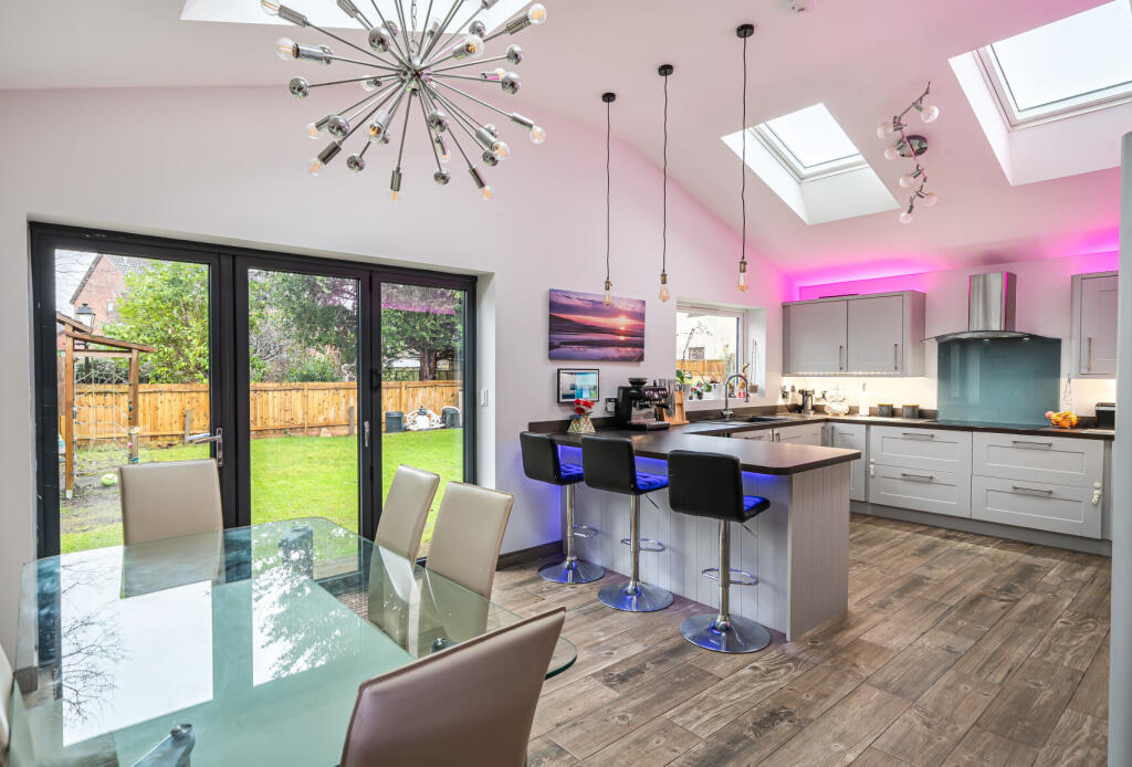 Main image of property: Shellards Road, Longwell Green, Bristol, Gloucestershire, BS30