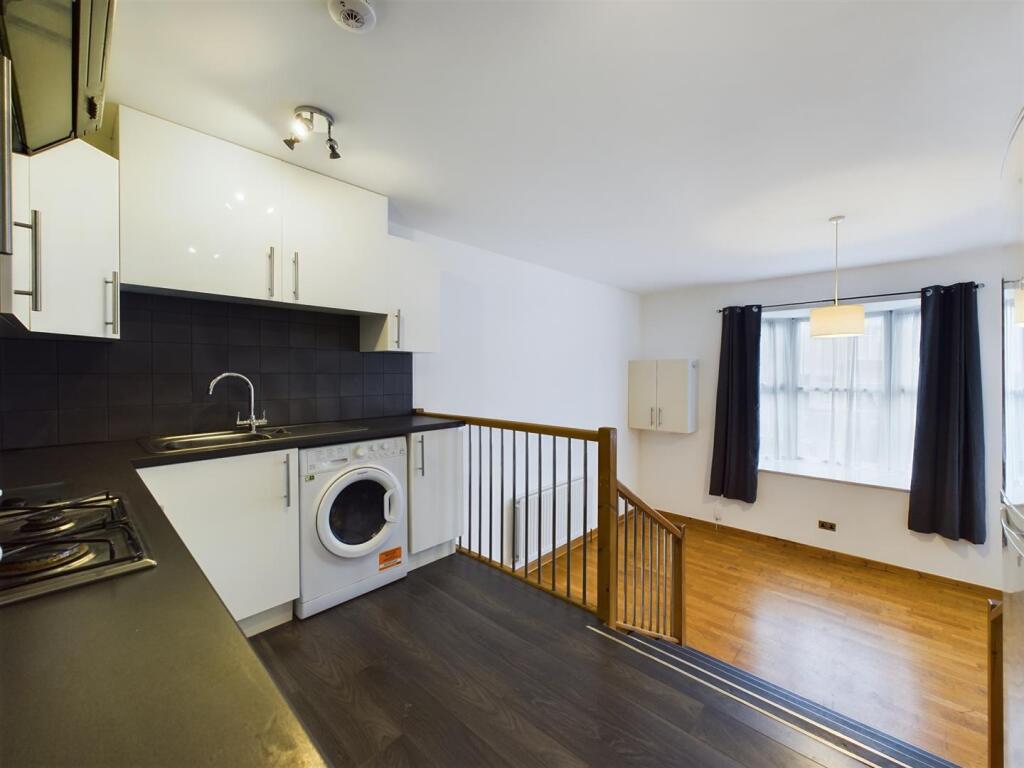 Main image of property: Chesterfield Road, Sheffield, S8 0RX