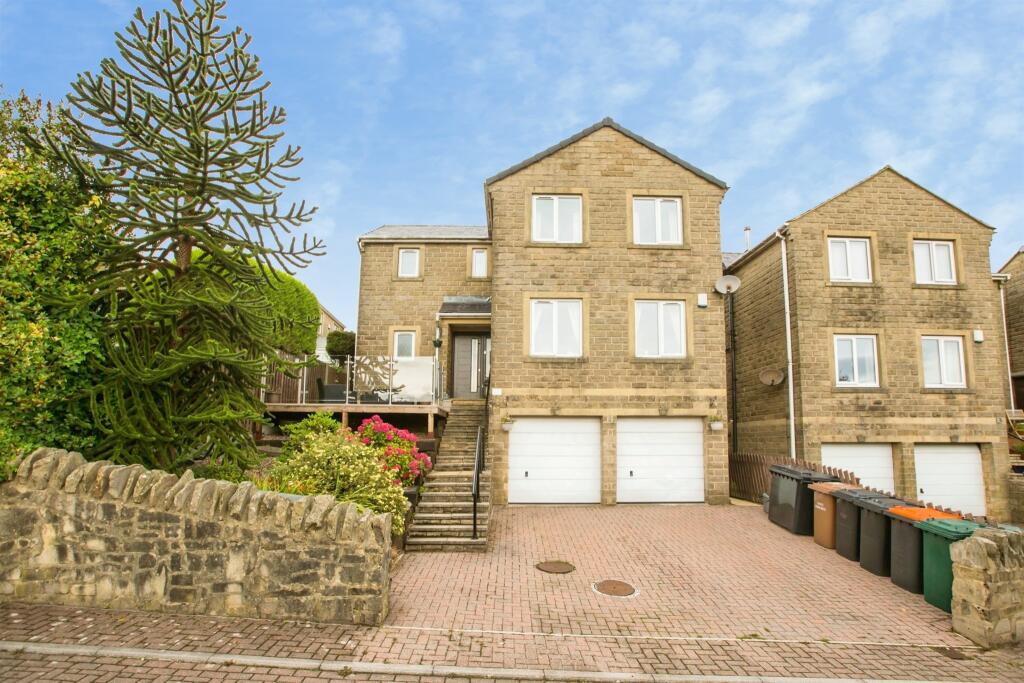 House in Bradford - View 3