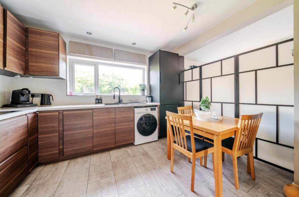 House in Nottingham, Bilborough - View 3