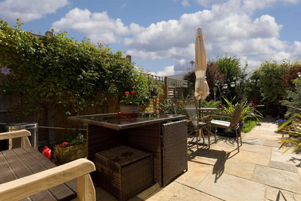 House in Kingston upon Thames - View 4