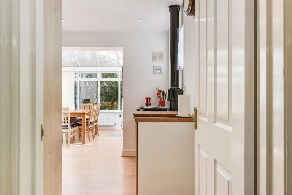 House in Portsmouth - View 5