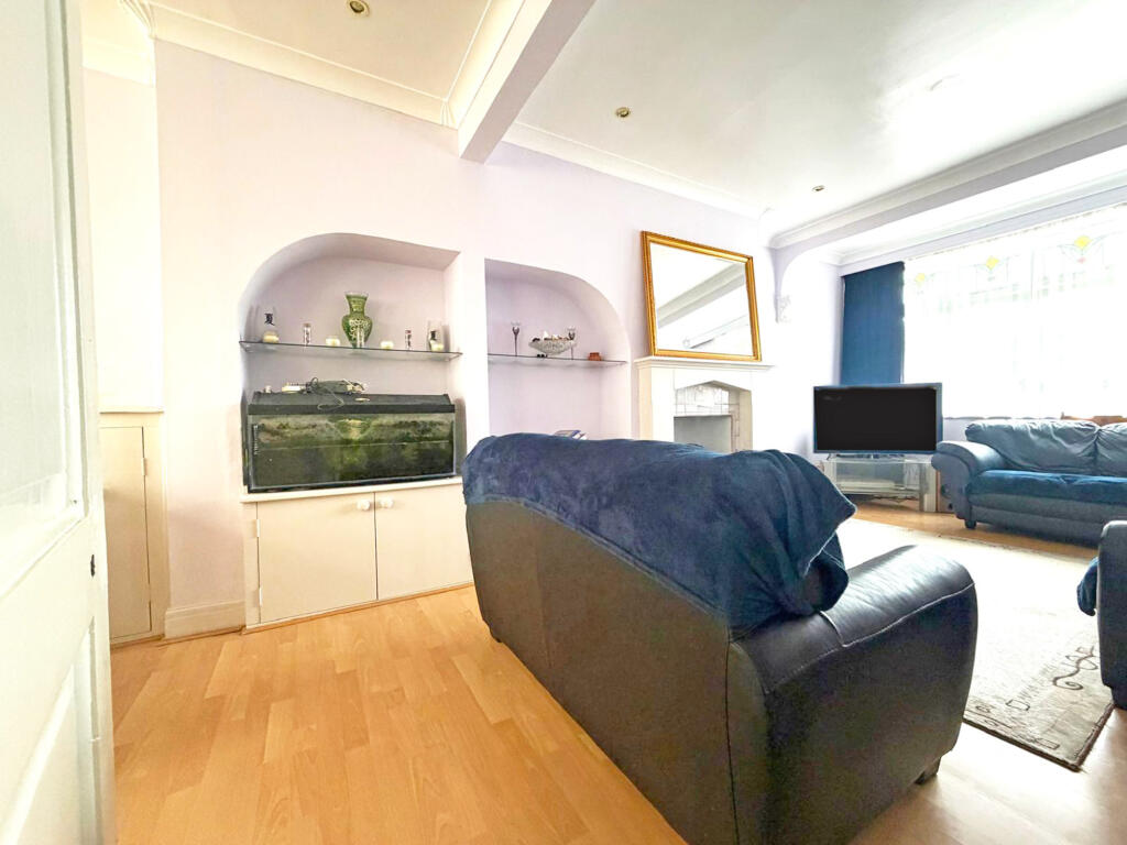 House in Romford - View 5
