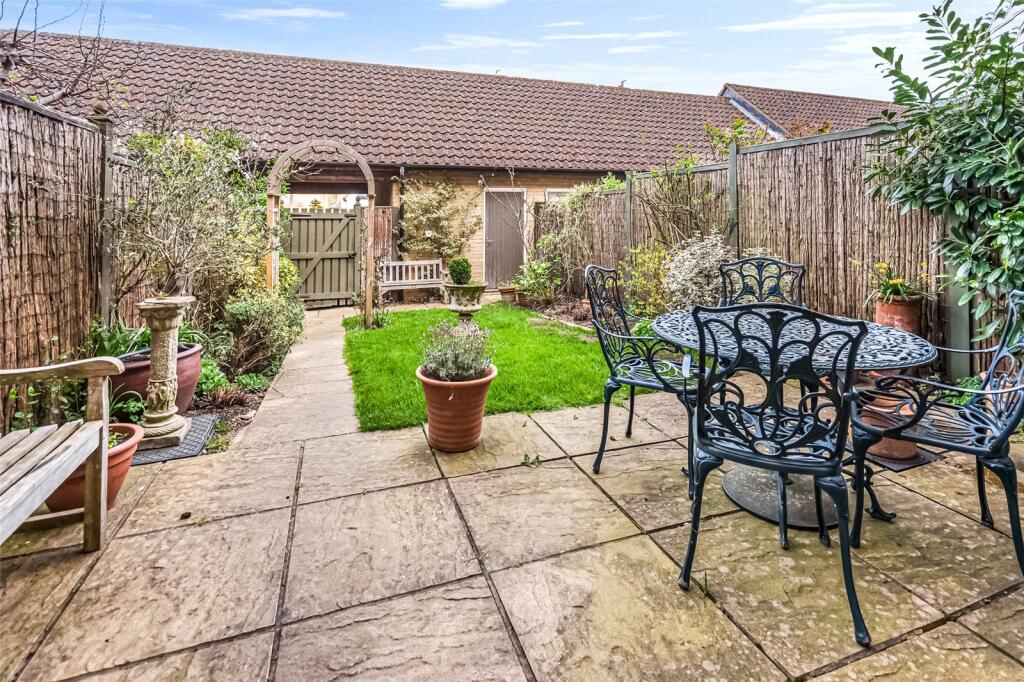 Tupman Walk, Bury St Edmunds, Suffolk, IP33 photo 3