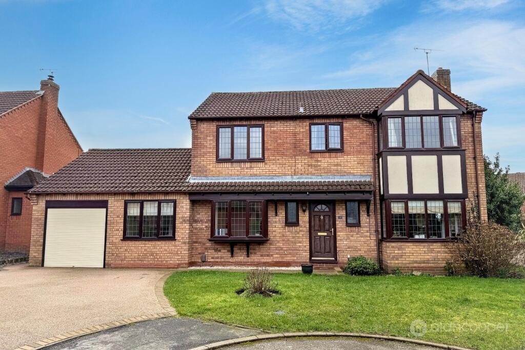 Main image of property: Chichester Close, St Nicolas Park, Nuneaton, CV11 6FZ