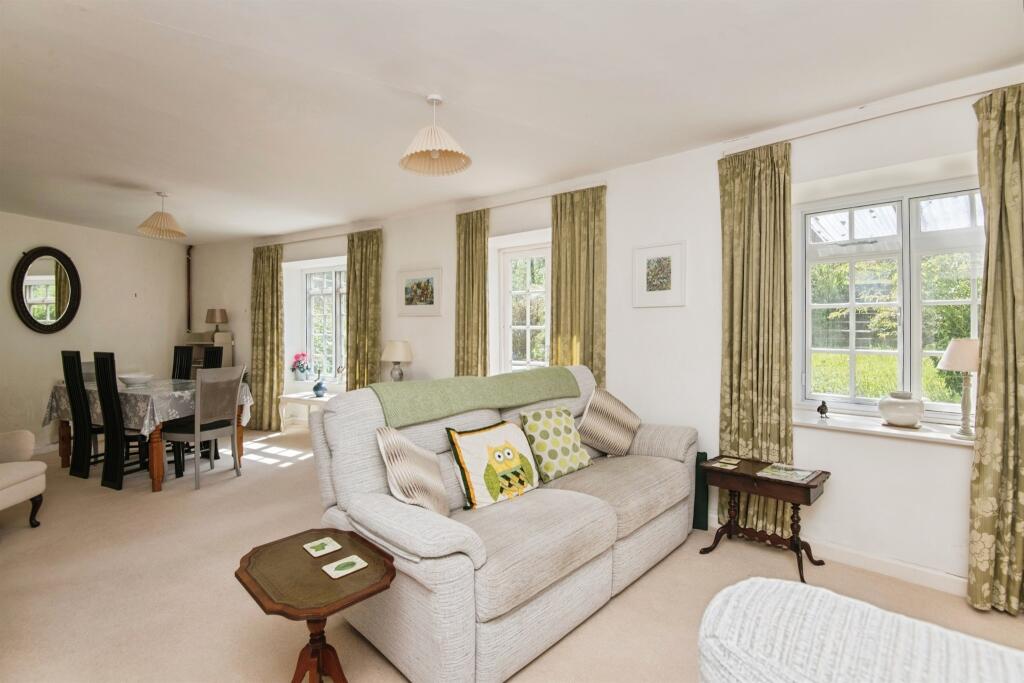 1 Shute House photo 4