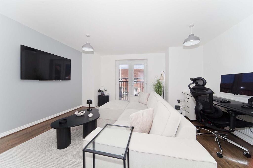 Apartment in Stockton-on-Tees - View 3