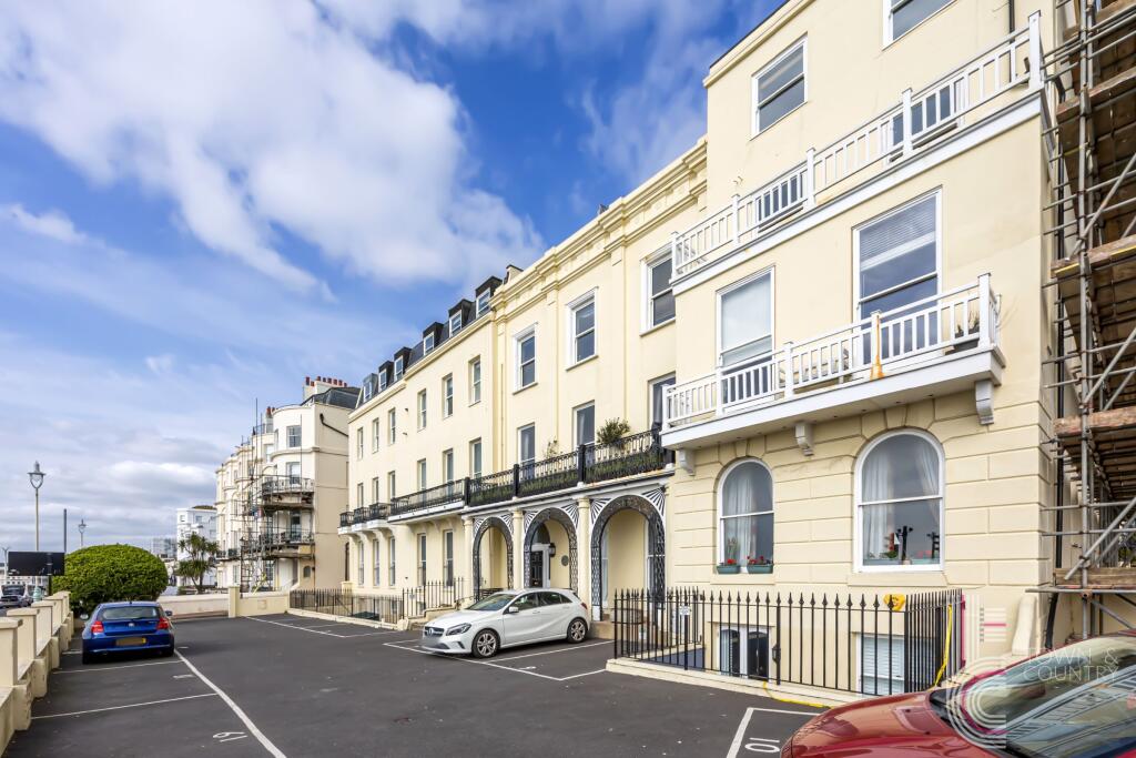 Chain Pier House, Marine Parade, Brighton - View 2