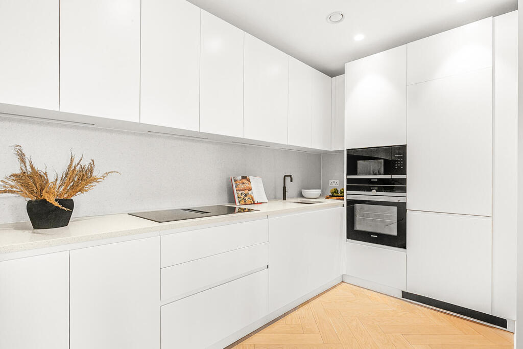 Apartment in London - View 2