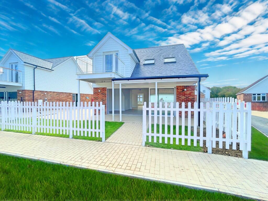 Salt Meadows, Woodrolfe Road, TOLLESBURY photo 2