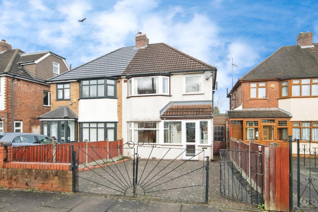 Main image of property: Peplins Way, Birmingham, West Midlands, B30