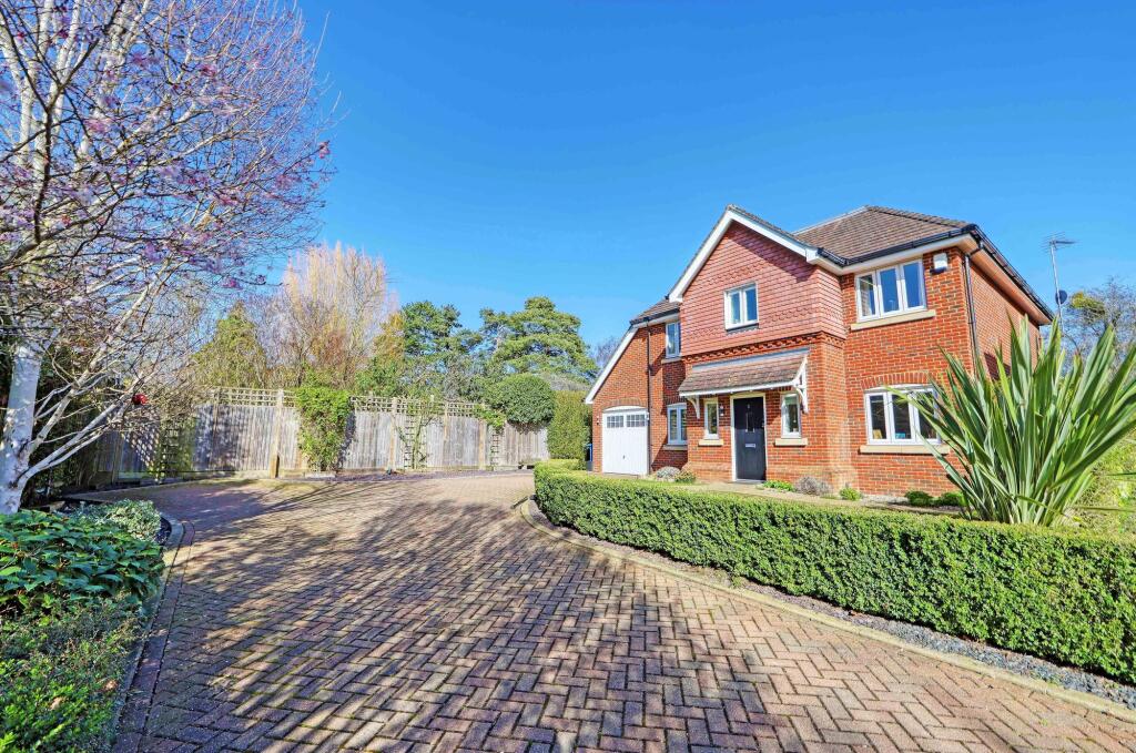 Main image of property: Henden Mews, Maidenhead, SL6