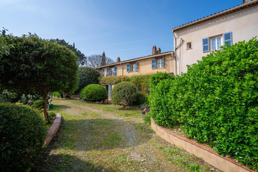 Main image of property: Provence-Alps-Cote d`Azur, Var, Cogolin