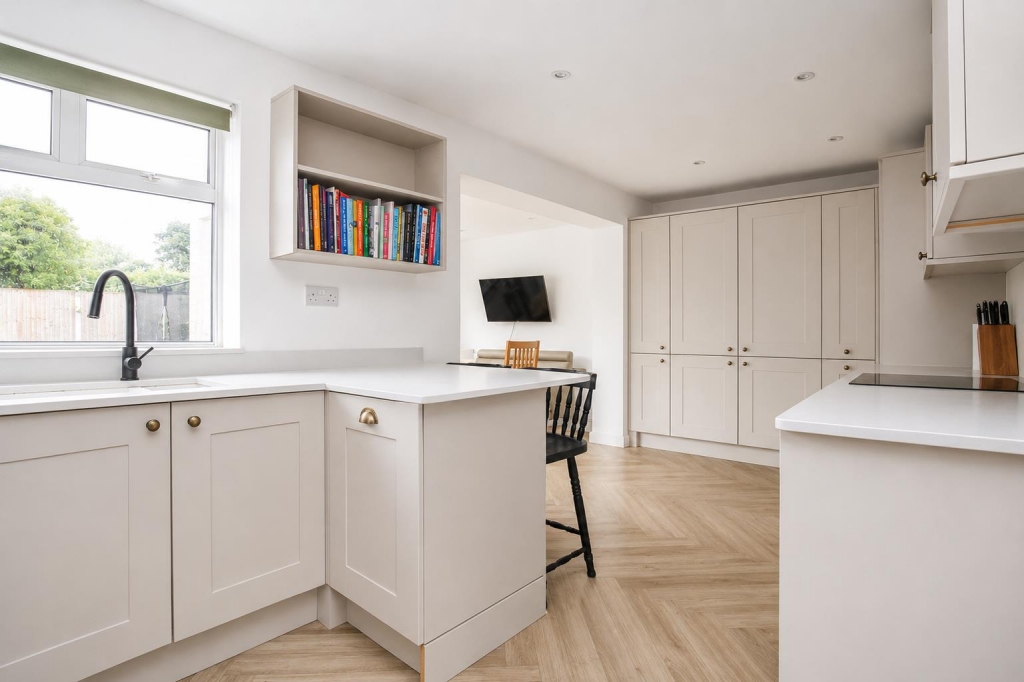 House in Harlow, Brays Grove - View 6