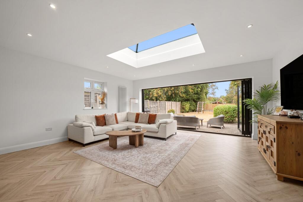 House in Kingston upon Thames - View 2