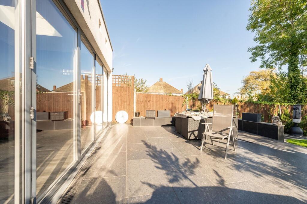 House in London - More