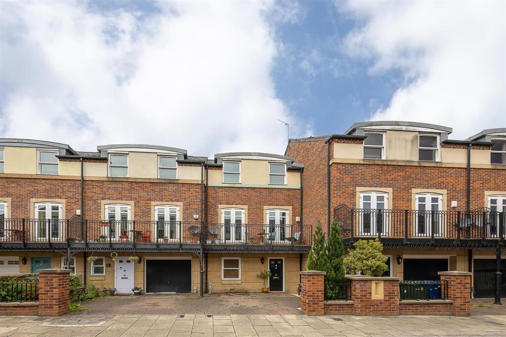 Main image of property: Grove Park Avenue, Gosforth, Newcastle upon Tyne