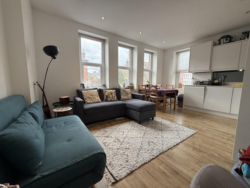 Main image of property: Green Lanes, Haringey