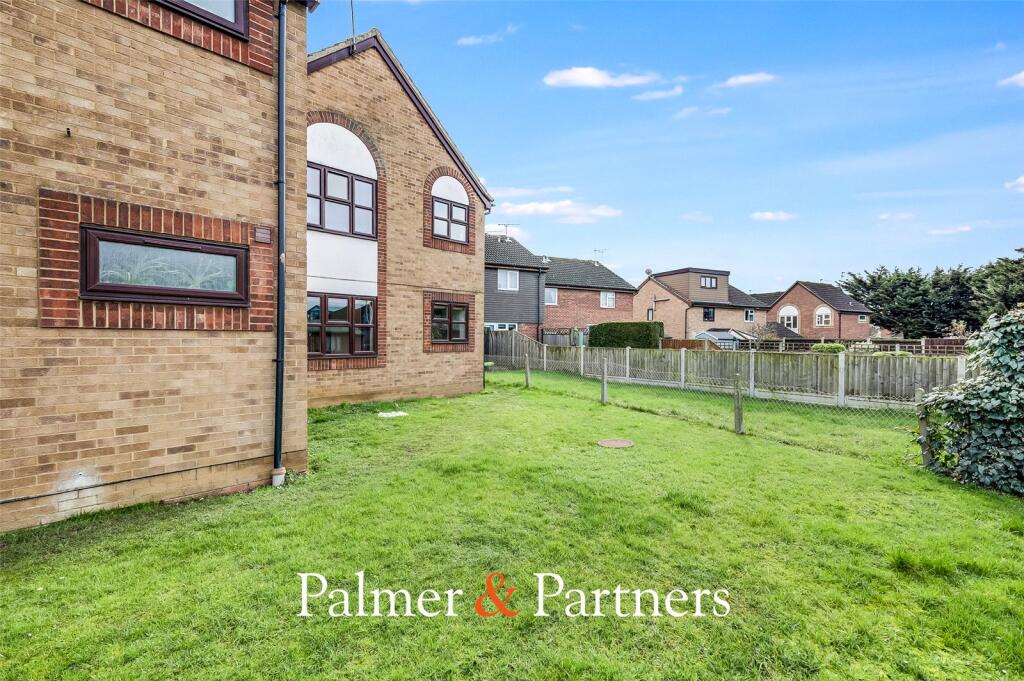 Apartment in Chelmsford, Chelmer Village, Chelmer - View 2